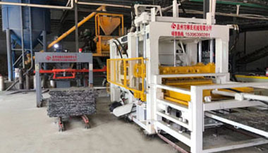 PC磚、透水磚生產現場